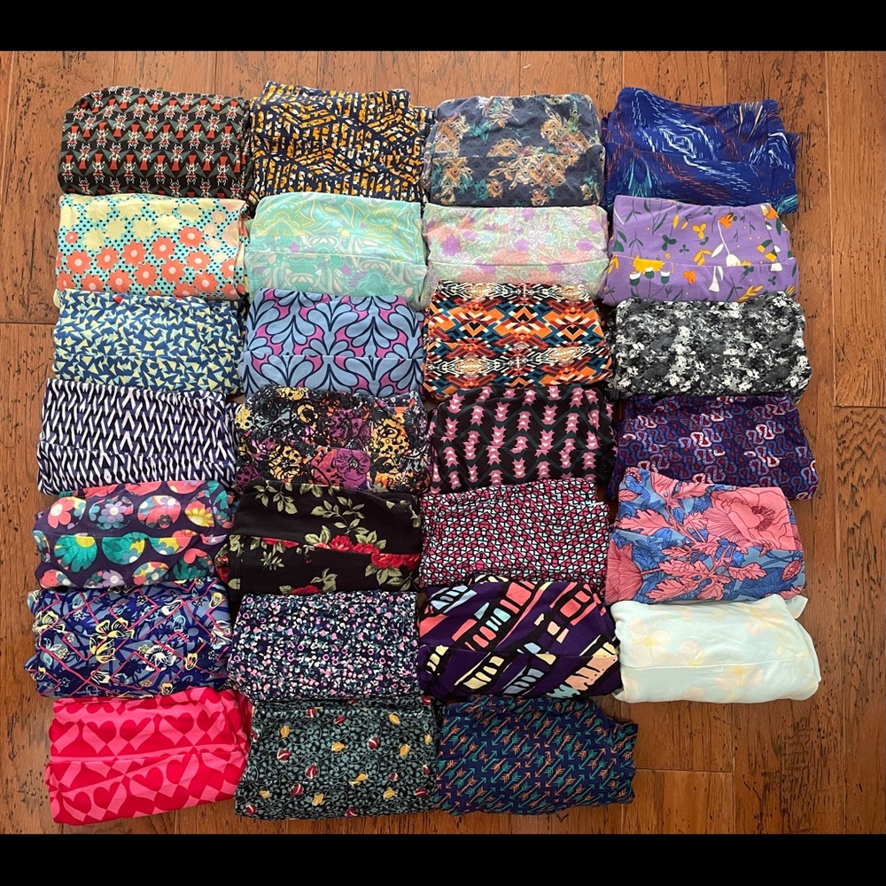 LULAROE TALL&CURVY LEGGINGS Selling as a LOT
